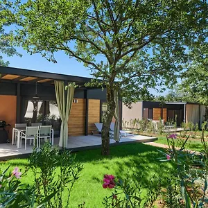 Vakantiepark Park Umag Mobile Homes, Karigador